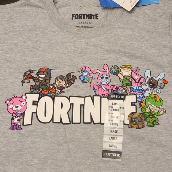 2 Fortnite Hot Topic tee shirts L large NWT - Picture 3 of 3